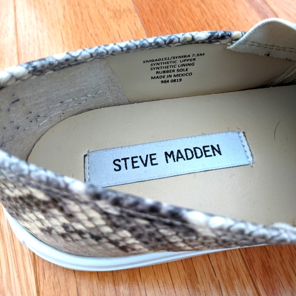 Steve Madden Snakeskin Slip on Loafers - Picture 5 of 10